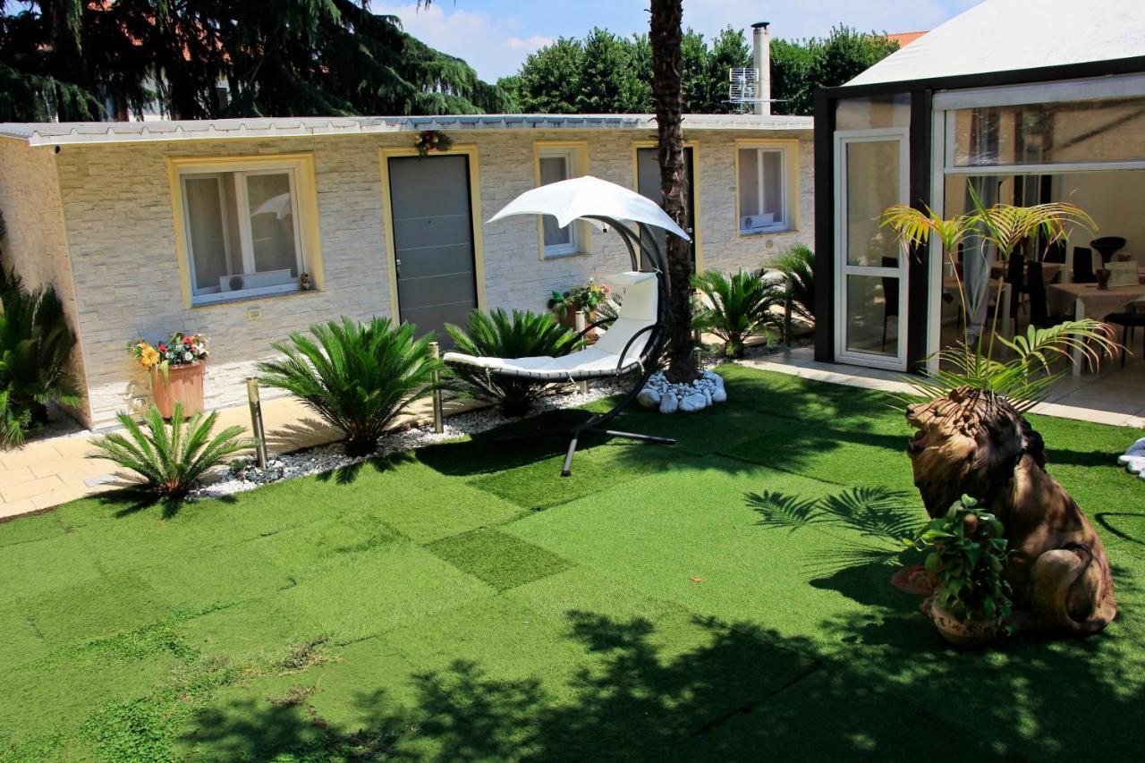 Exclusive Passion Rho Exterior foto