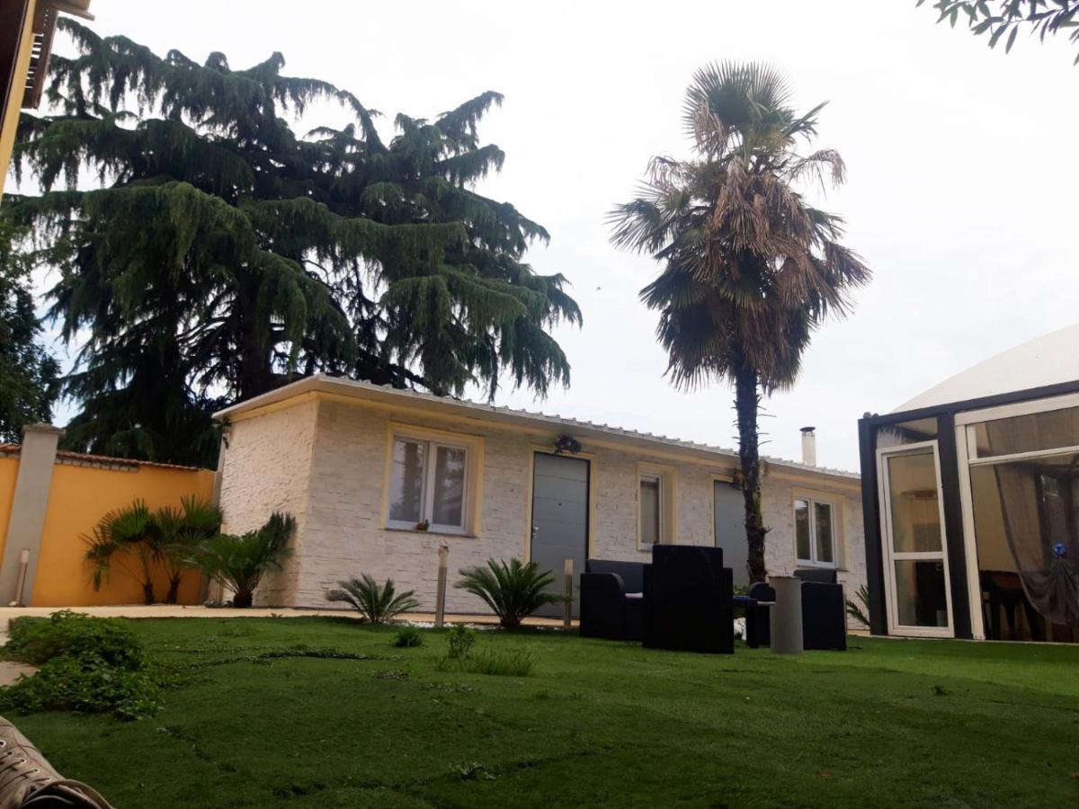 Exclusive Passion Rho Exterior foto