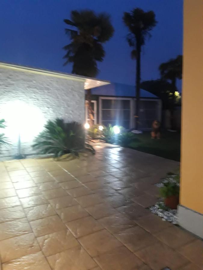 Exclusive Passion Rho Exterior foto