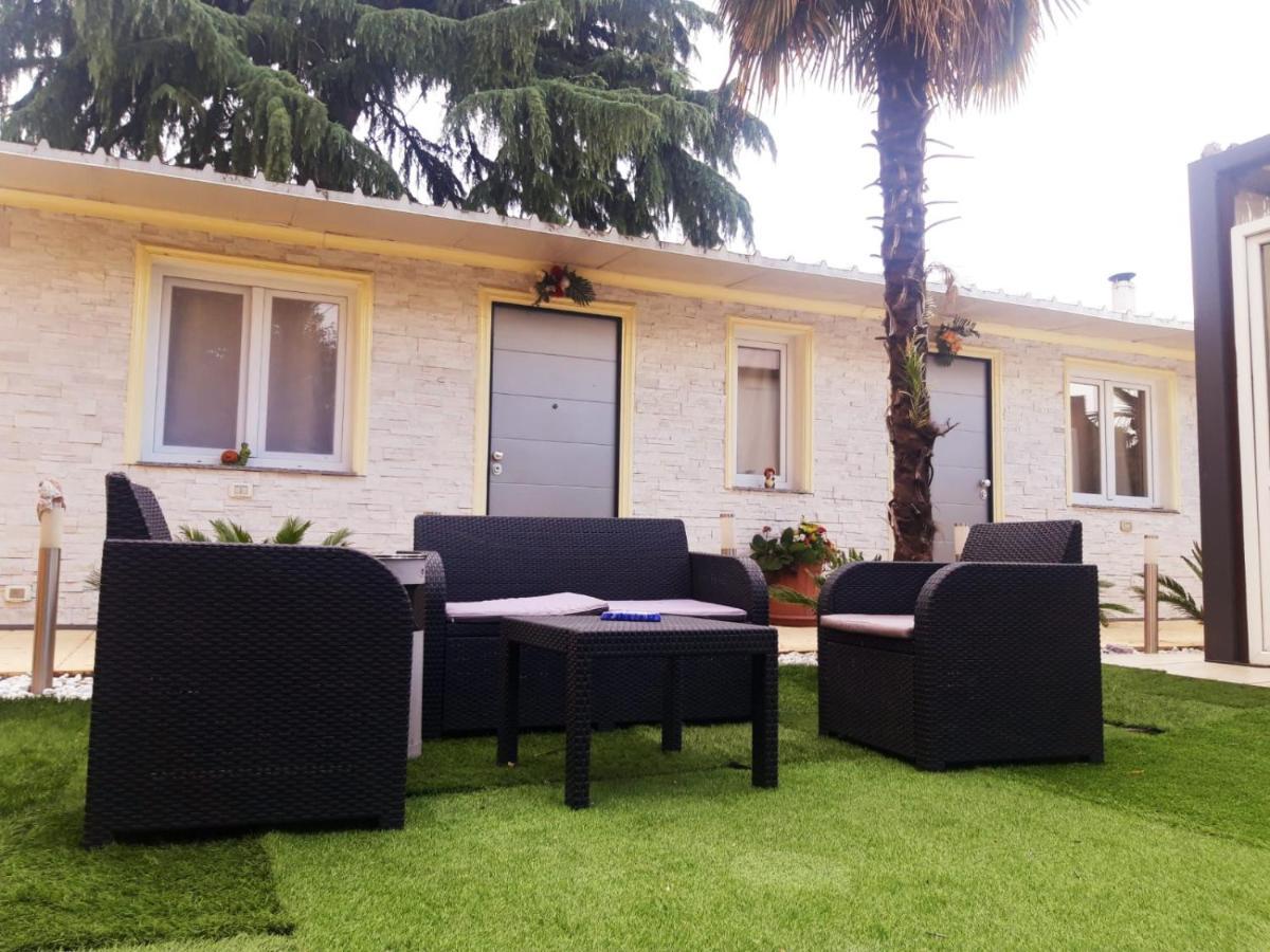 Exclusive Passion Rho Exterior foto